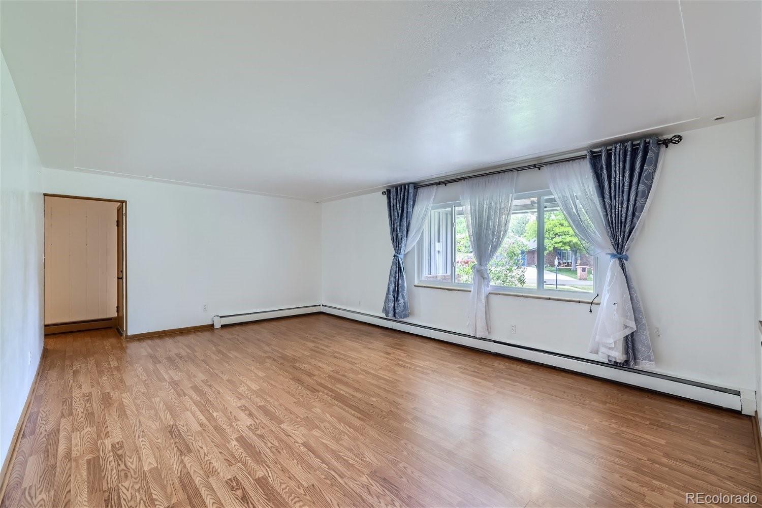 3090 Deframe Road Golden, CO 80401 - Photo 5 of 25 Gallery Image 5