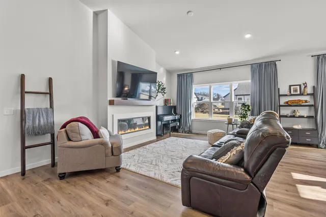 $600,000 | 6630 Ramshorn Drive, DeForest, WI 53532