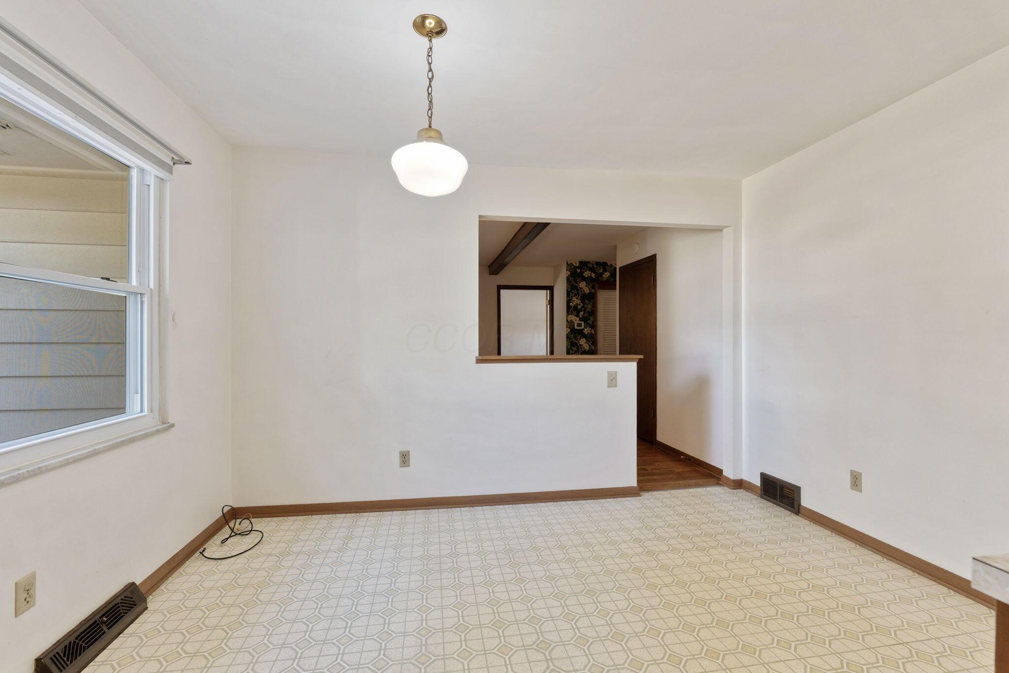 1060 Woodmere Road Columbus, OH 43220 - Photo 39 of 94 1060 Woodmere (Interior)-15