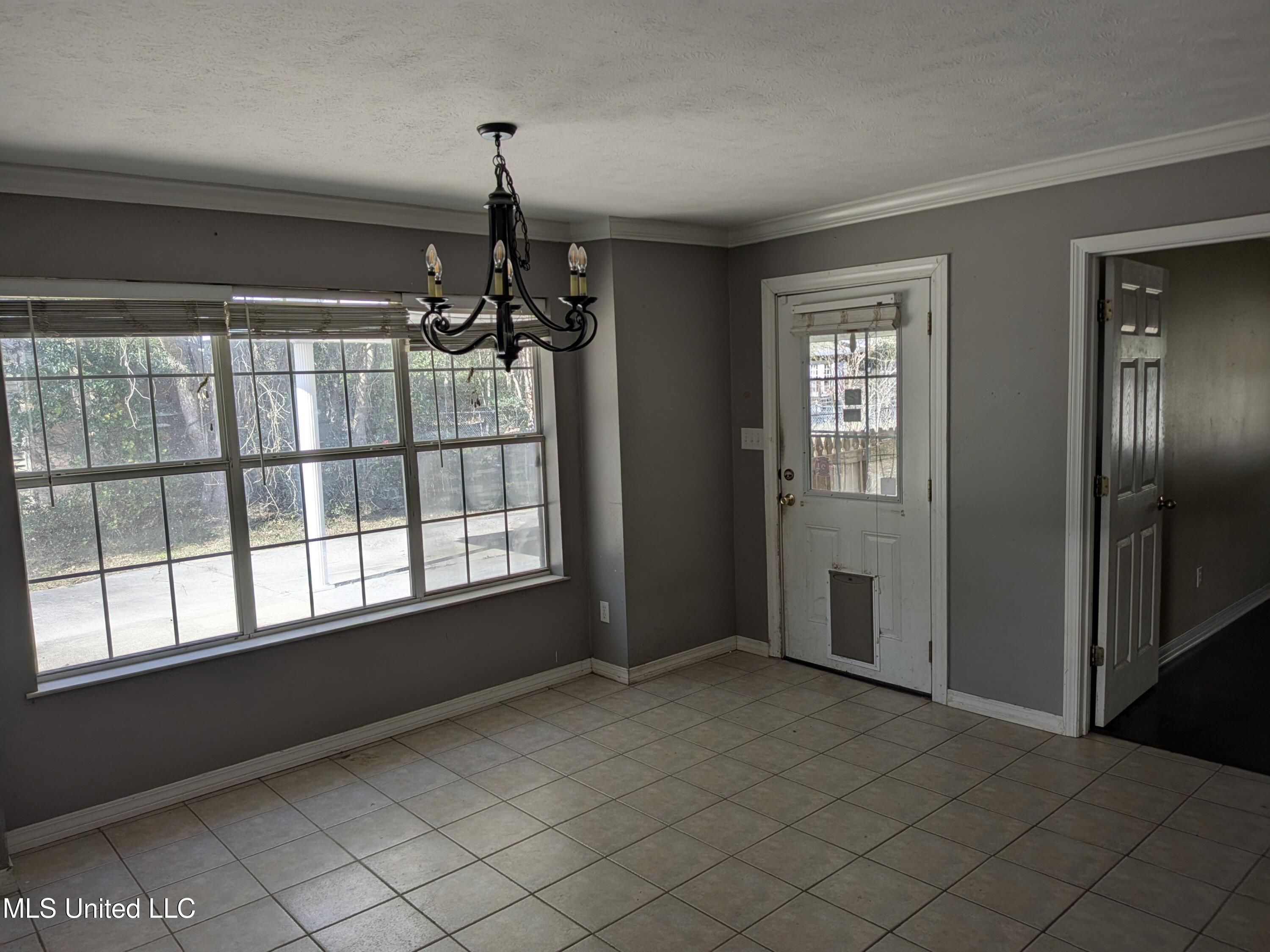 908 Edna Street Waveland, MS 39576 - Photo 15 of 27 PXL_20260119_171452529