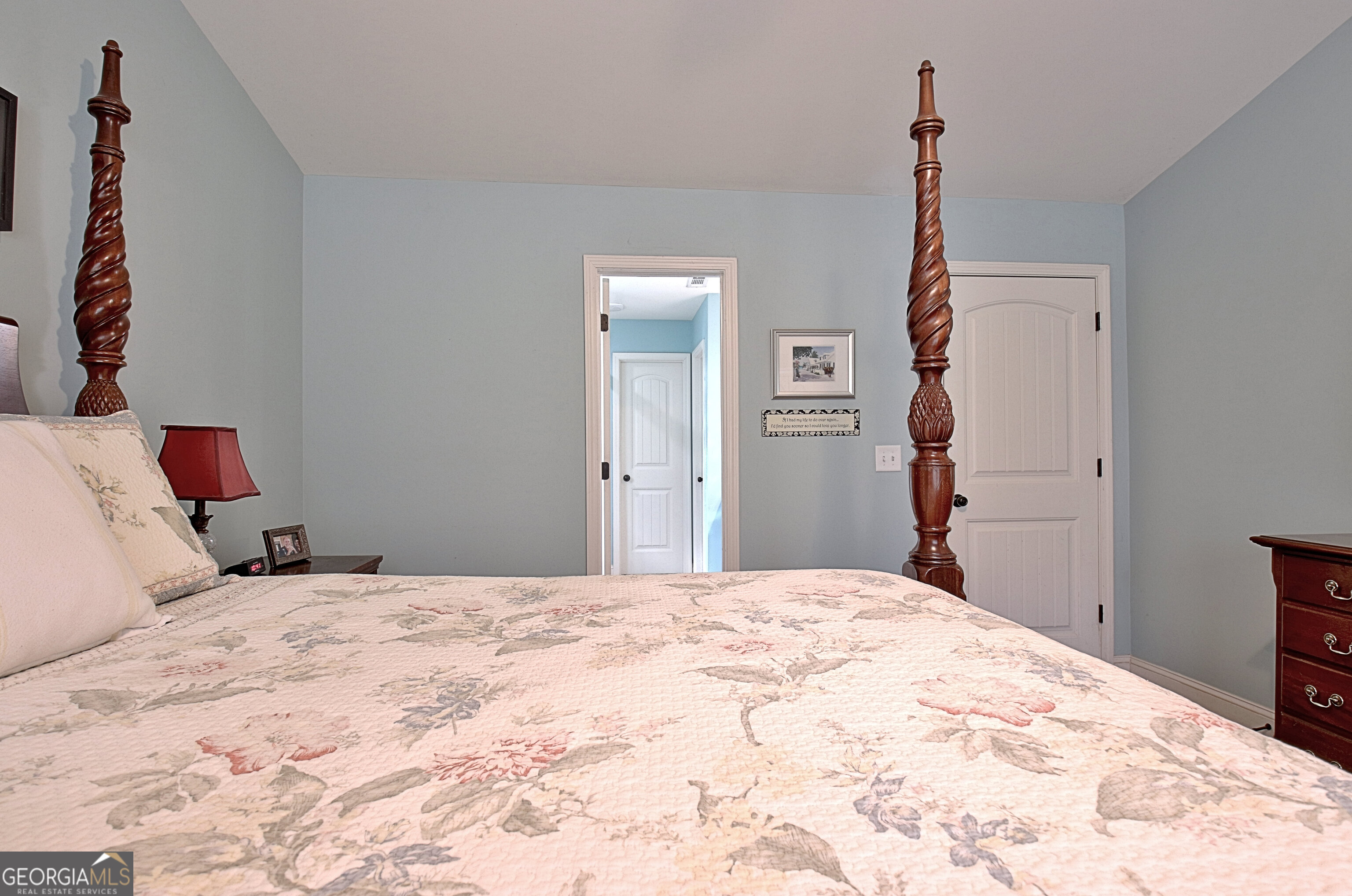 96 East Gordon Road Newnan, GA 30263 - Photo 17 of 34 a bedroom with a bed and a window