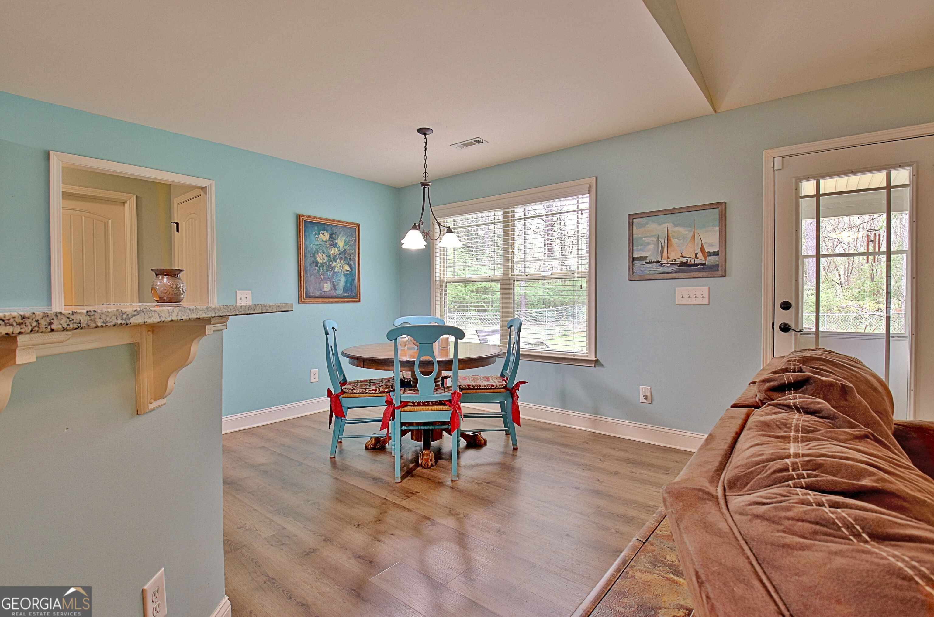 96 East Gordon Road Newnan, GA 30263 - Photo 10 of 34 a living room with furniture and a large window