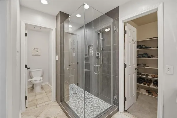$775,000 | 5303 Northwest 60th Terrace, Kansas City, MO 64151