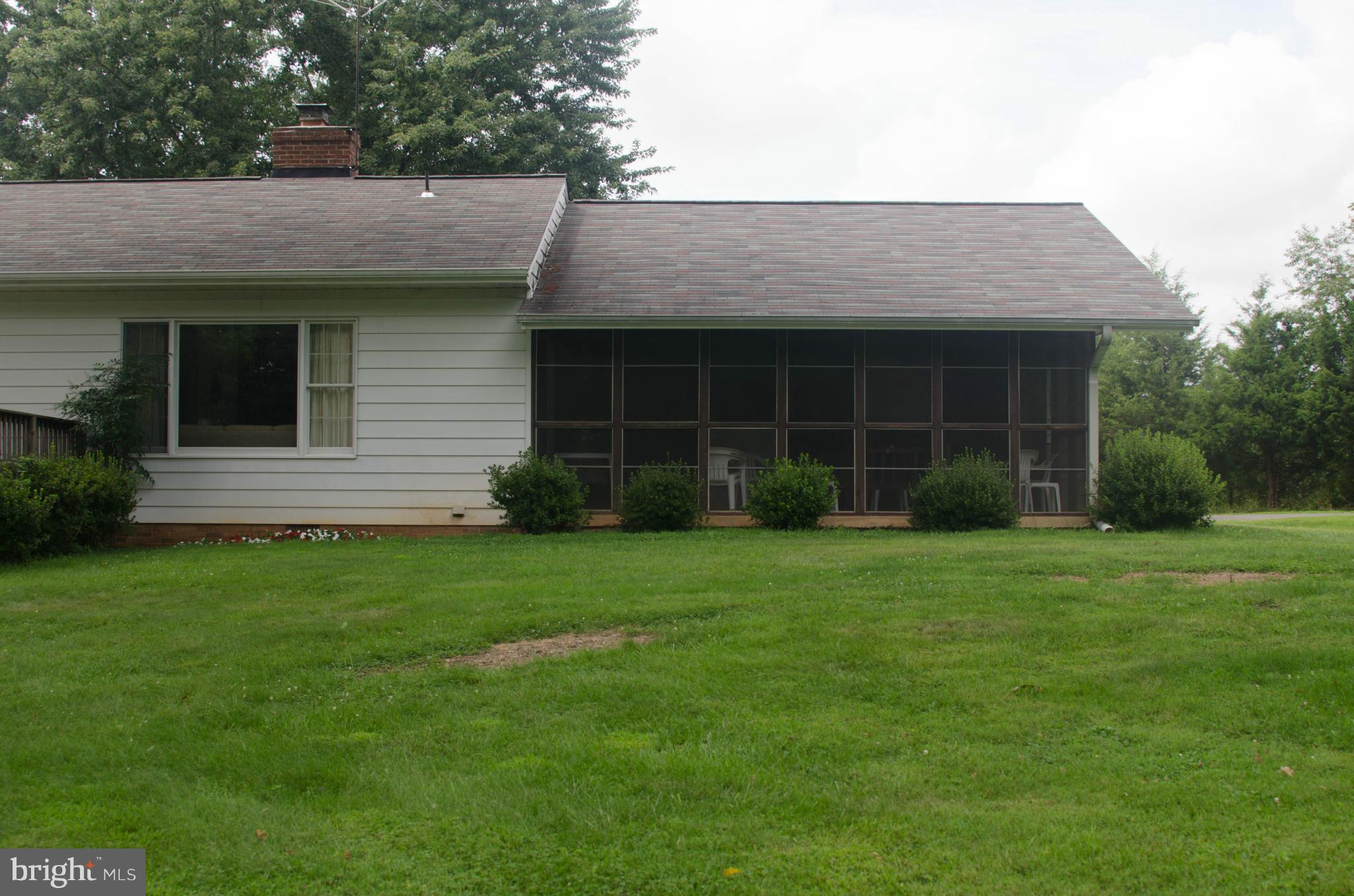 7816 Signal Hill Road Manassas, VA 20111 - Photo 17 of 20 Exterior (Rear)