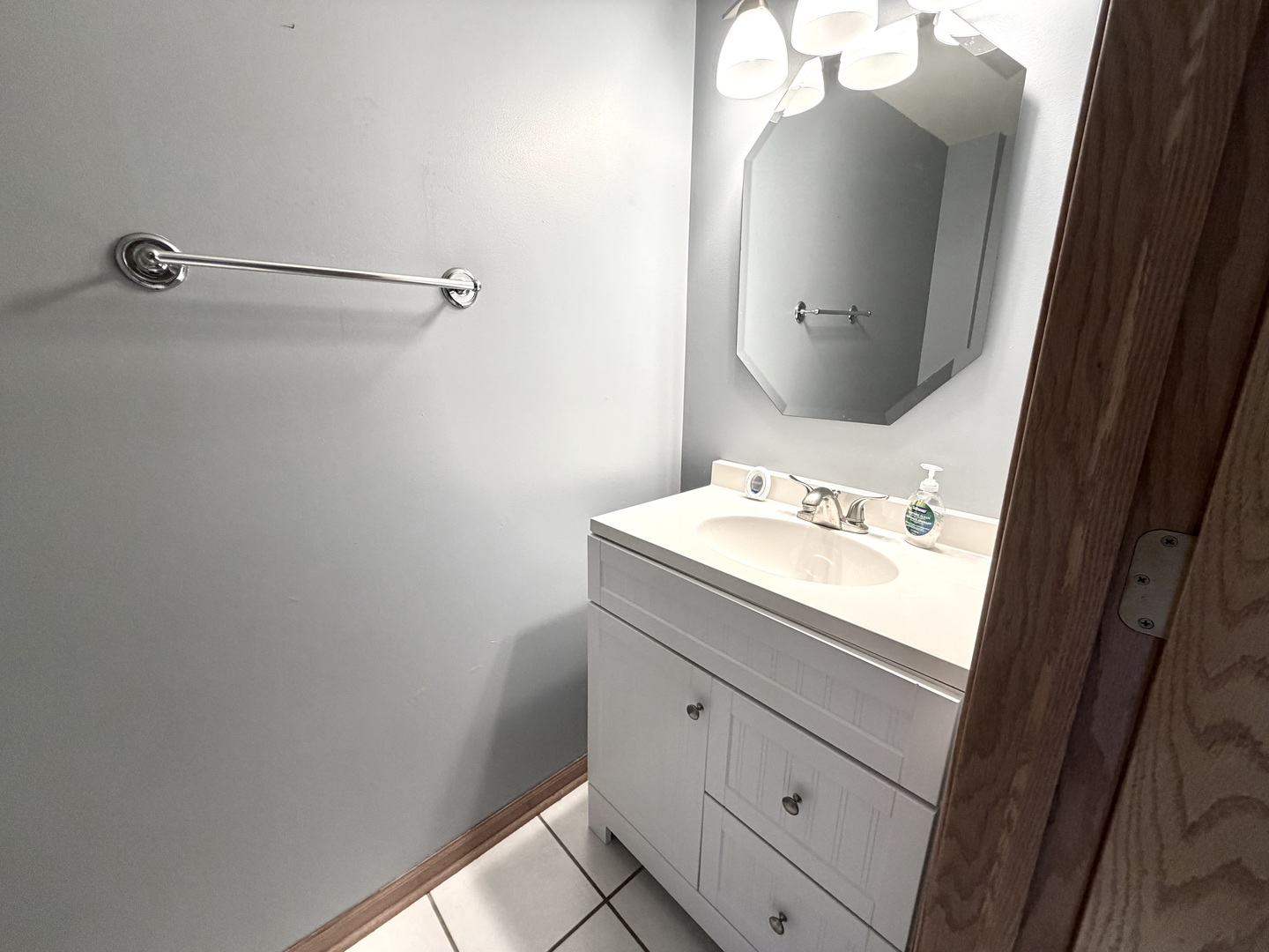 2524 Carrolwood Road, Unit 2524 Naperville, IL 60540 - Photo 10 of 11