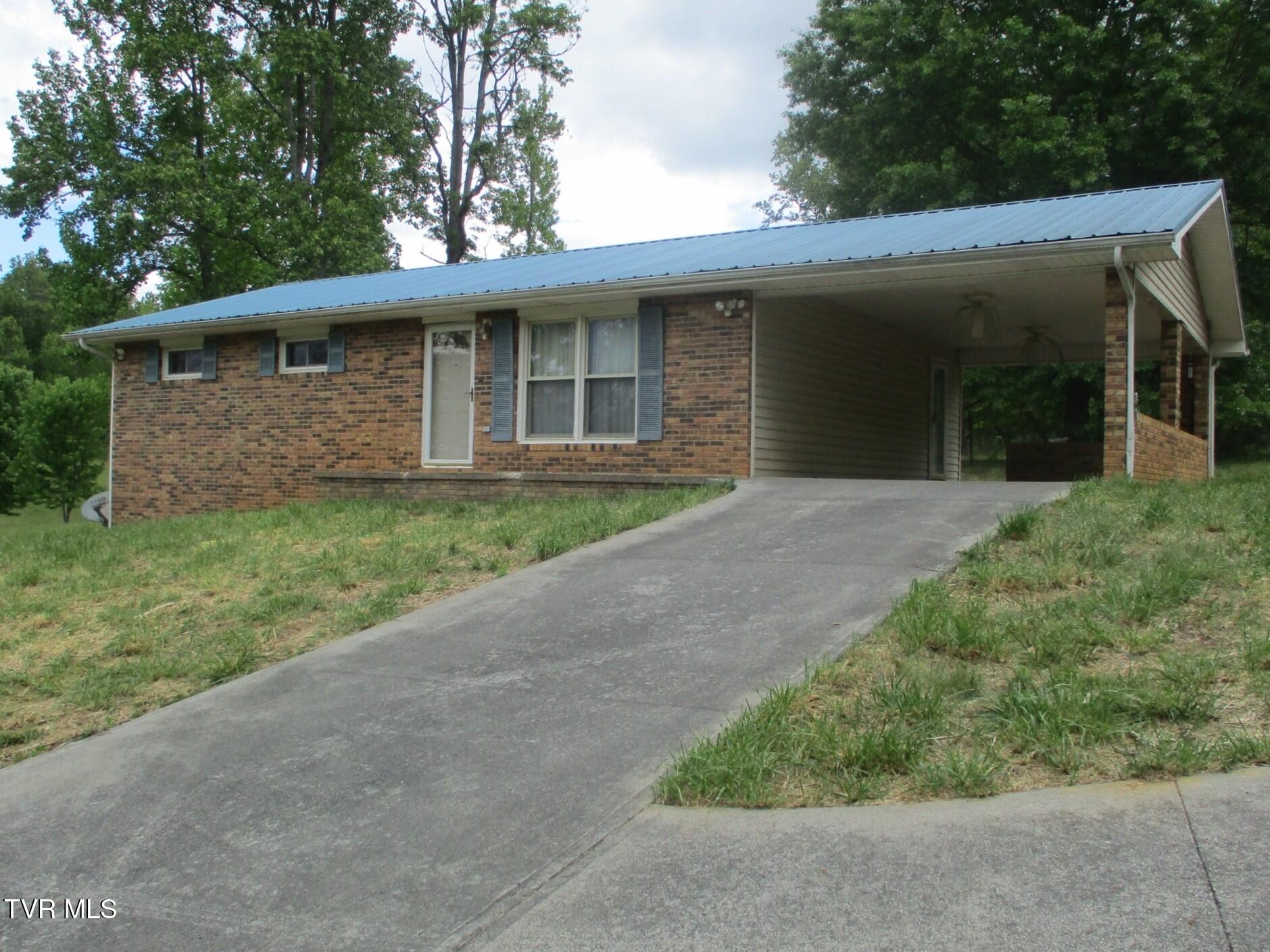 270 Forrest Road Fall Branch, TN 37656 - Photo 2 of 25 02 IMG_9333