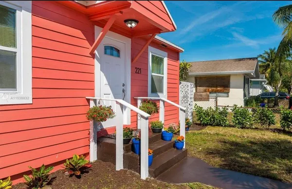 $2,600 | 221 South C Street, Unit A, Lake Worth Beach, FL 33460