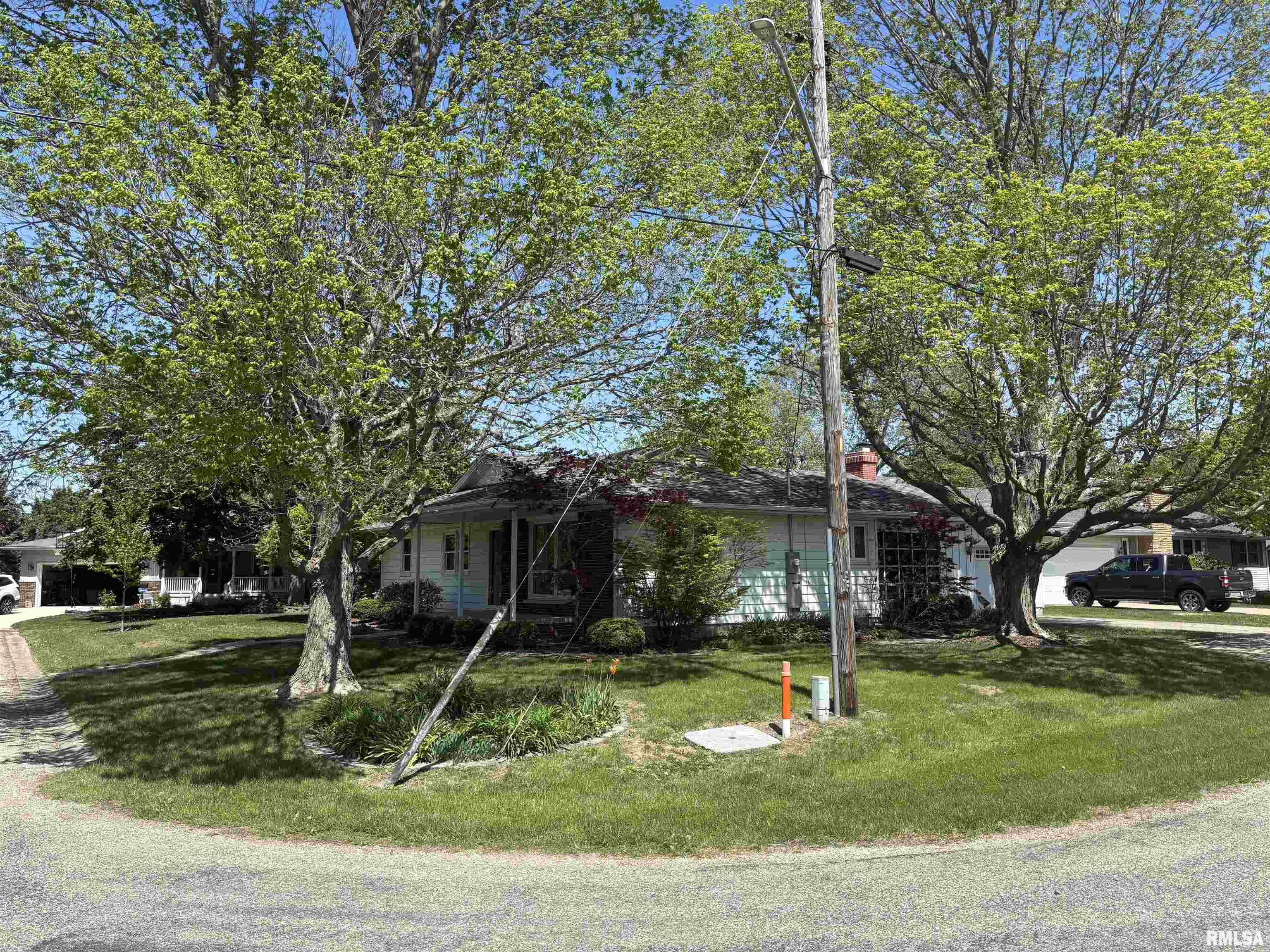 100 Kennedy Court Wyoming, IL 61491 - Photo 2 of 51