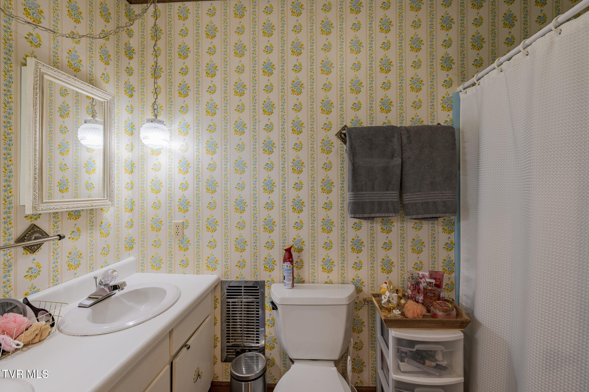 3222 Marbleton Road Unicoi, TN 37692 - Photo 15 of 40 1R9A6288-HDR