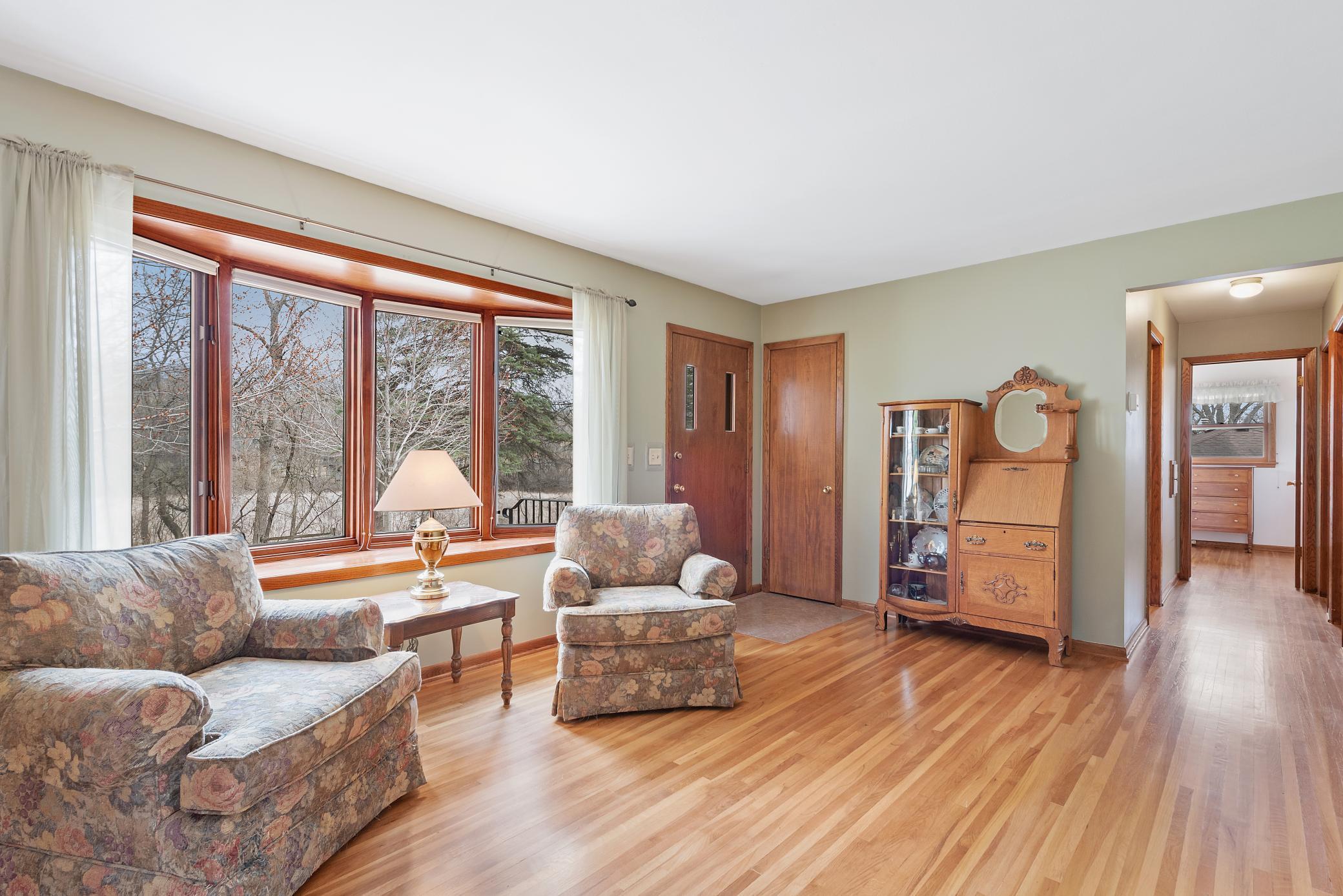 17917 Covington Road Minnetonka, MN 55345 - Photo 3 of 28