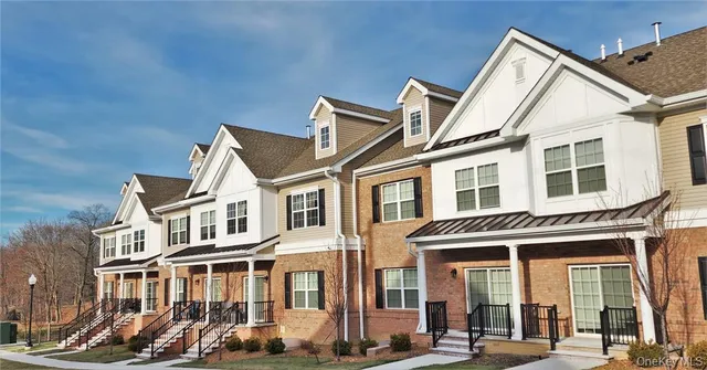 $3,295 | 260 West Main Street, Unit 15, Goshen, NY 10924