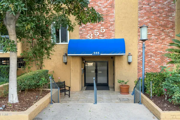 $479,000 | 355 South Madison Avenue, Unit 212, Pasadena, CA 91101