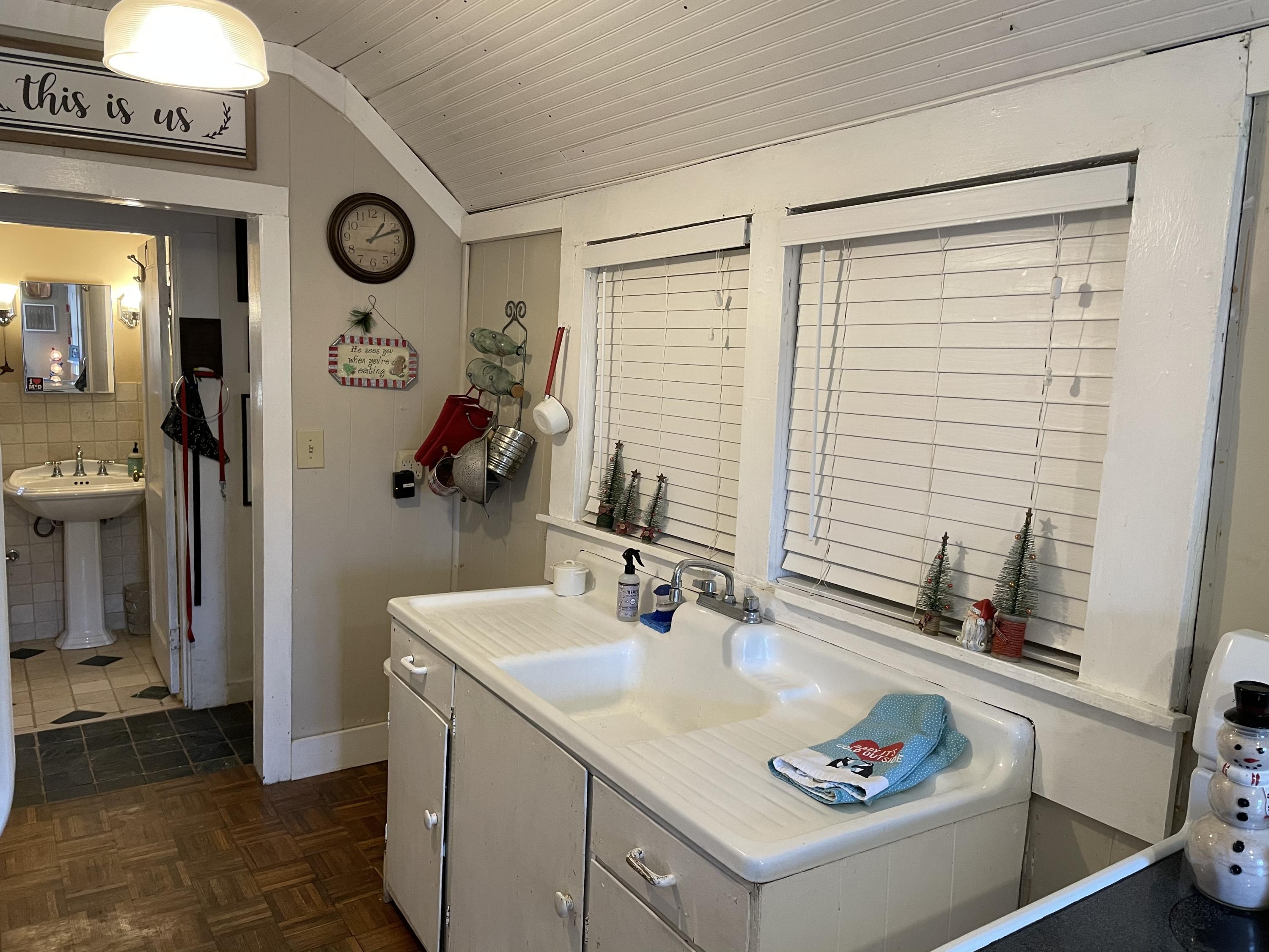 825 Roberts Mill Road Hixson, TN 37343 - Photo 6 of 25 27726625-FFAF-4365-A795-9AB2BB052E0E