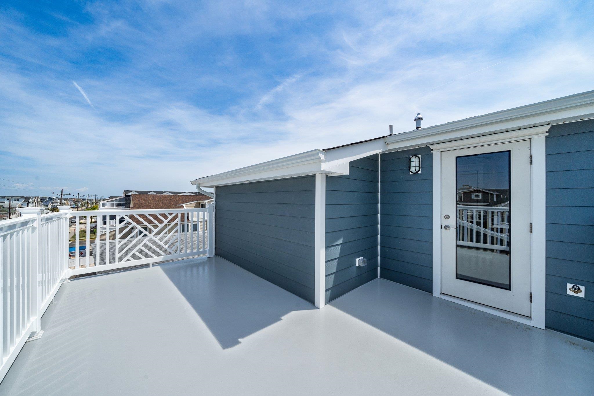 297 24th, Unit 297 Avalon, NJ 08202 - Photo 7 of 49 a view of a garage