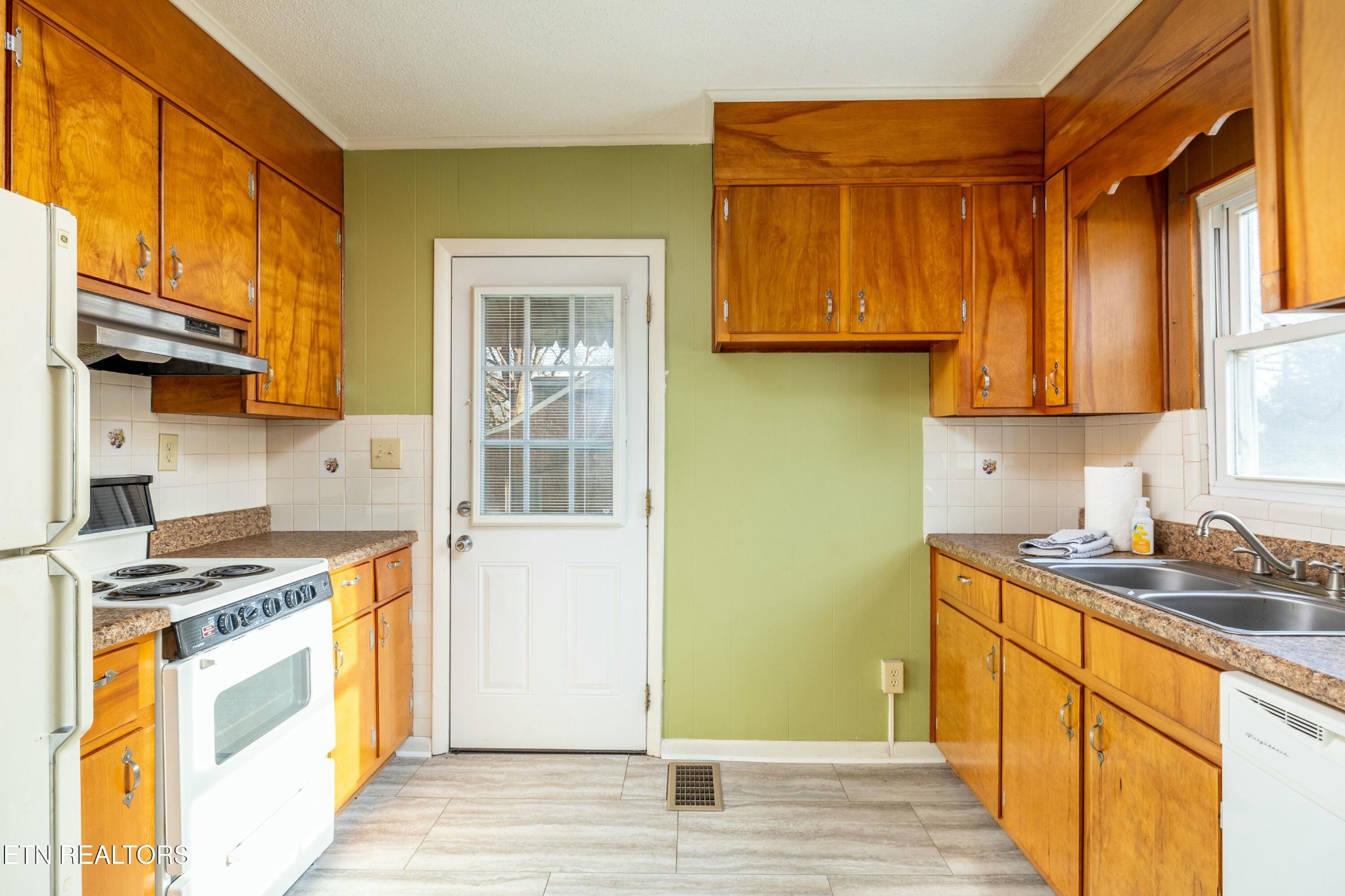 1791 Ramsay Street Alcoa, TN 37701 - Photo 11 of 28 Gallery Image 11