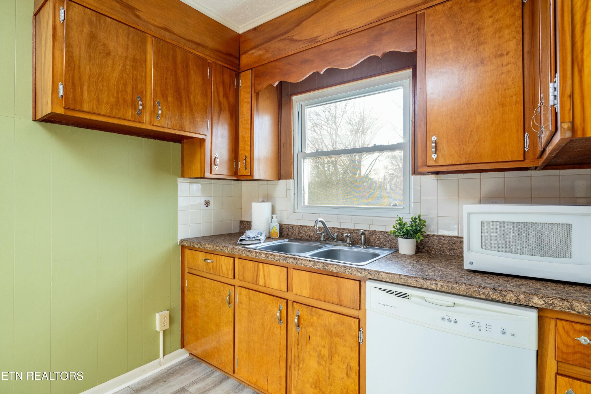 1791 Ramsay Street Alcoa, TN 37701 - Photo 10 of 28 Gallery Image 10