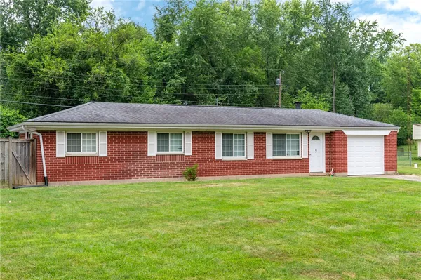$225,000 | 816 Country View Drive, Beavercreek, OH 45430