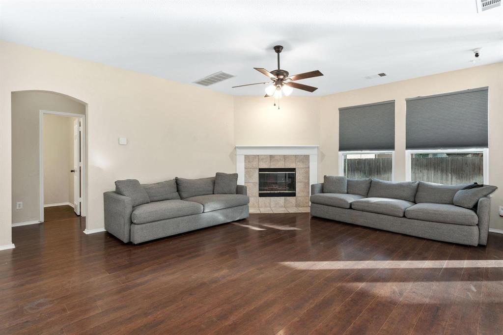 13236 Ridgepointe Road Fort Worth, TX 76244 - Photo 4 of 10