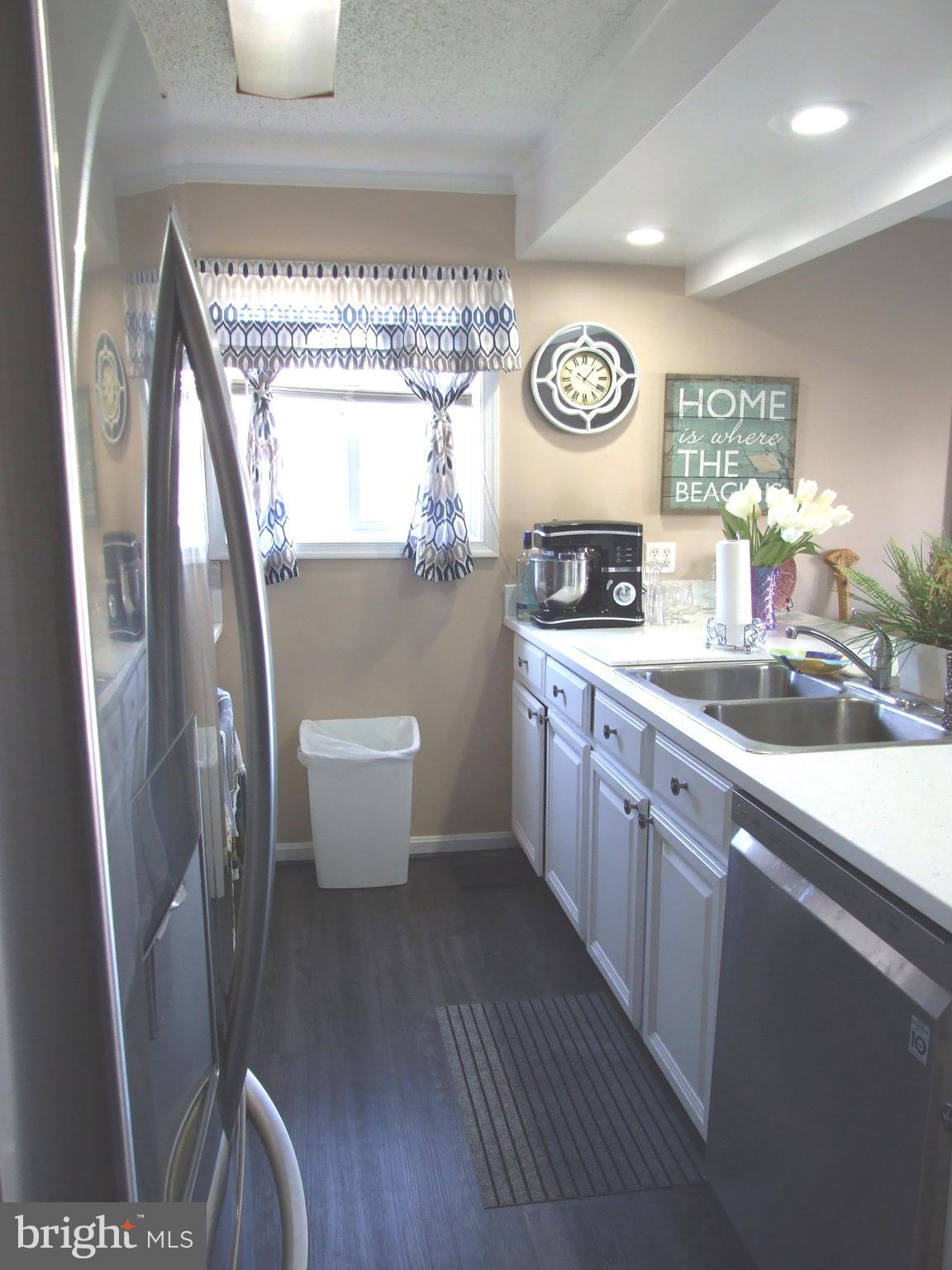 8908 Rusty Anchor Road, Unit 1 Ocean City, MD 21842 - Photo 11 of 39