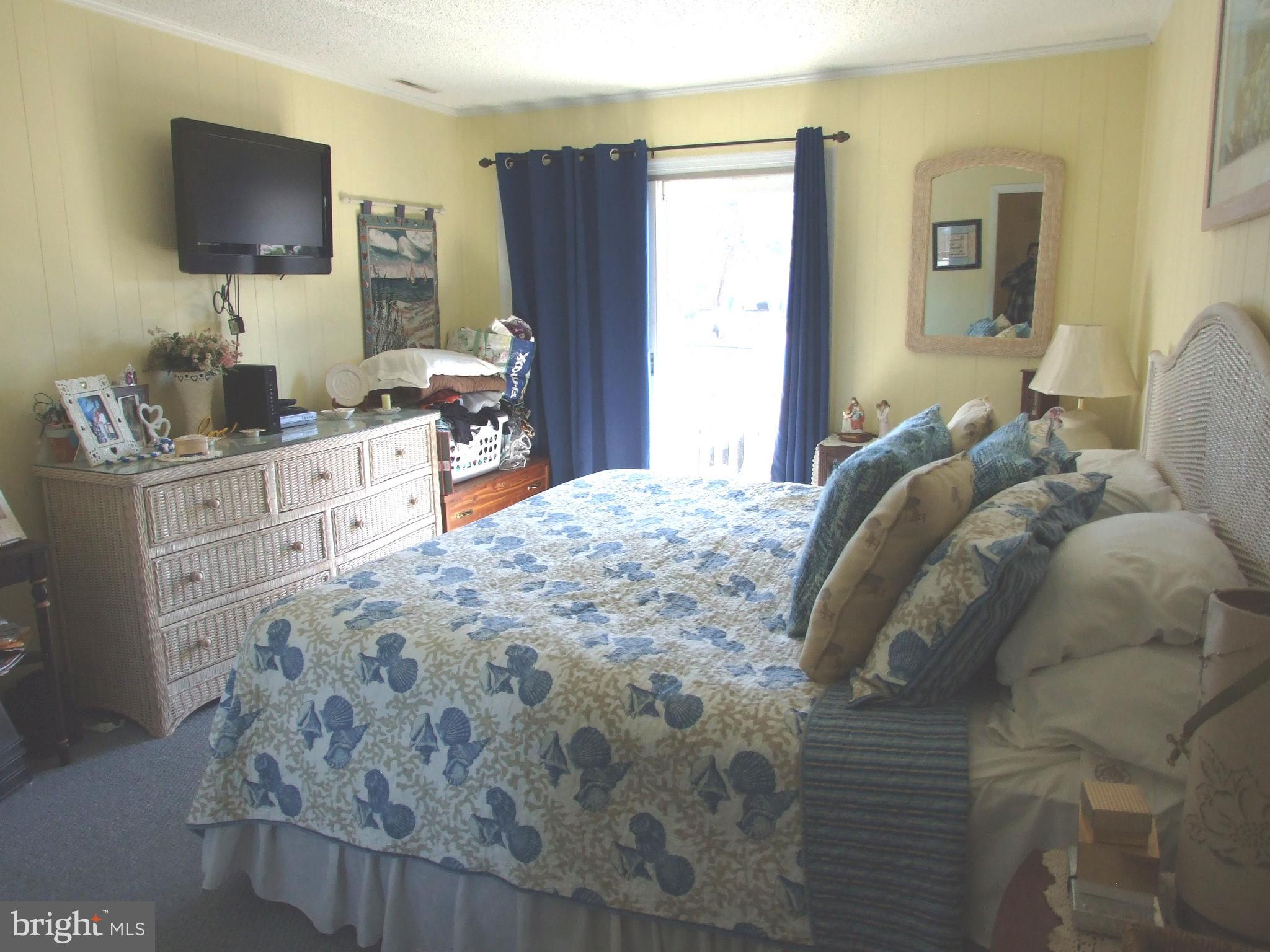 8908 Rusty Anchor Road, Unit 1 Ocean City, MD 21842 - Photo 20 of 39