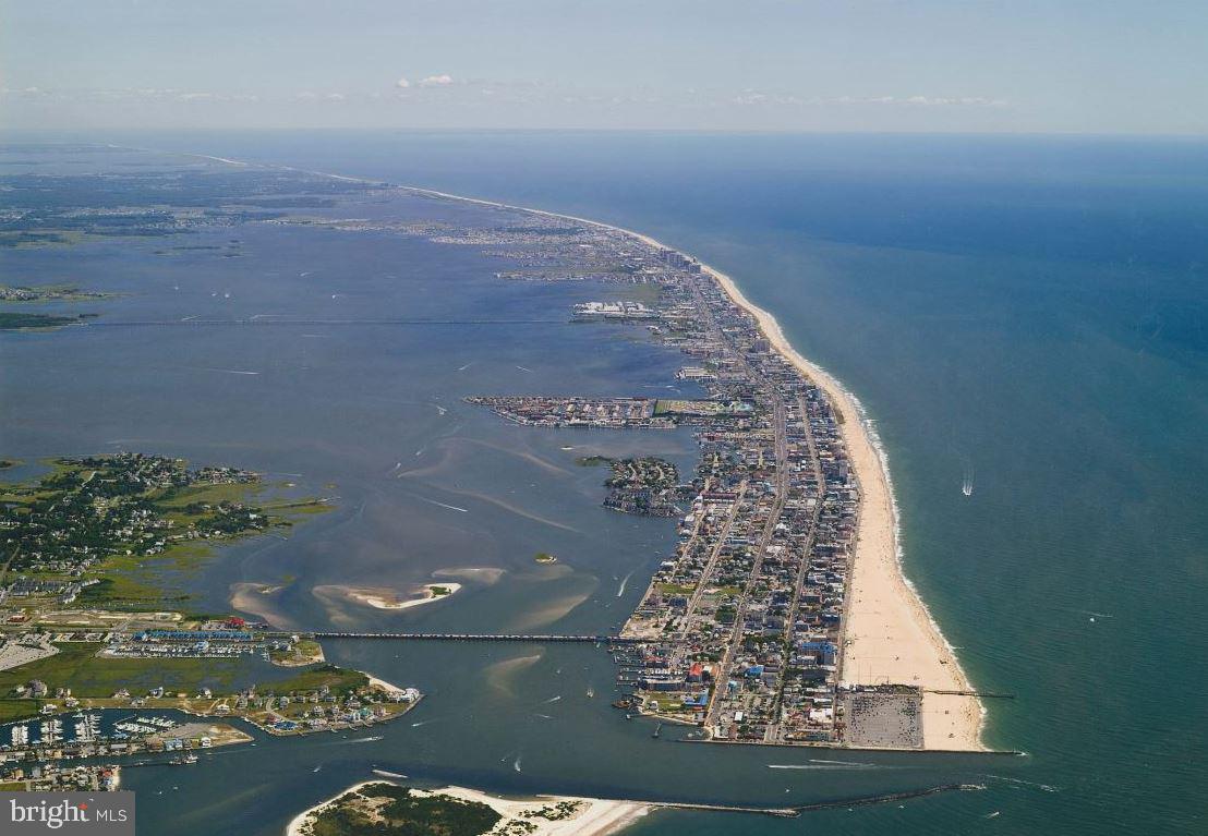 8908 Rusty Anchor Road, Unit 1 Ocean City, MD 21842 - Photo 35 of 39