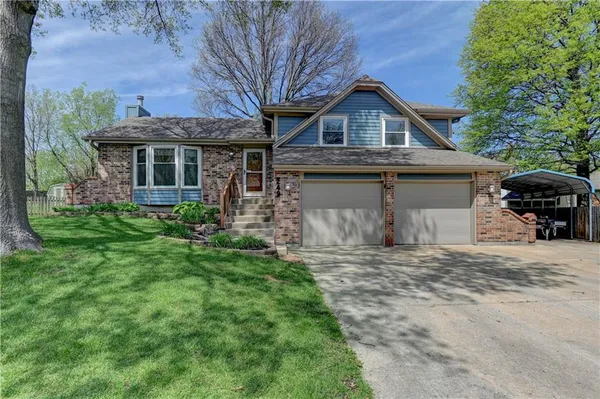 $399,950 | 249 South Chambery Drive, Olathe, KS 66061