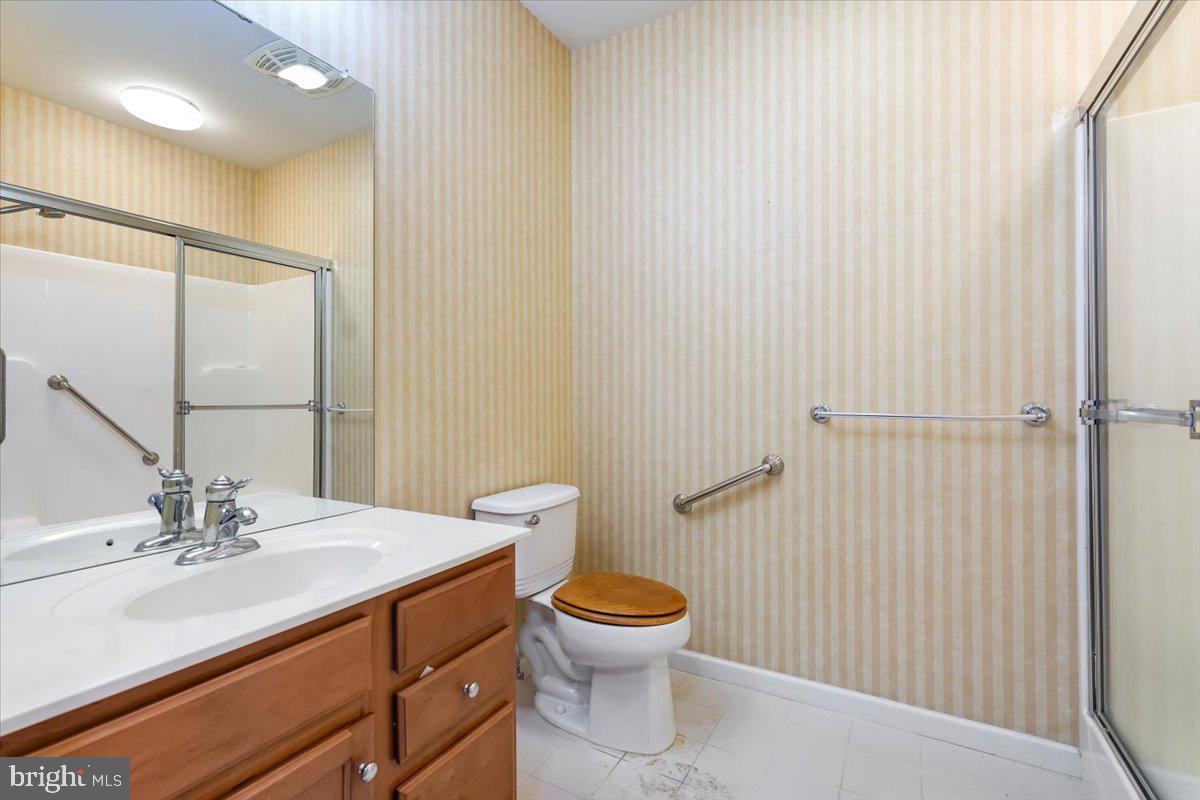 111 Creekside Drive, Unit 1 Brookhaven, PA 19015 - Photo 12 of 24 Gallery Image 12