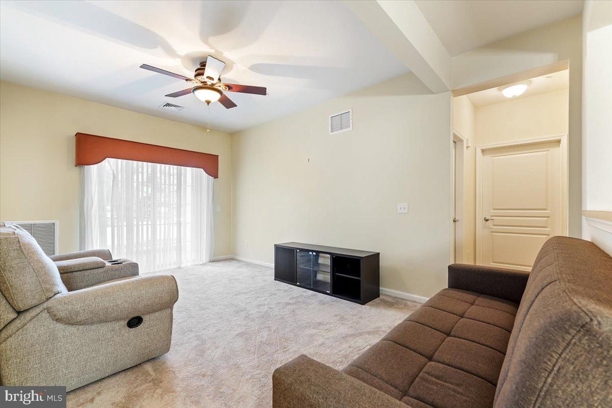 111 Creekside Drive, Unit 1 Brookhaven, PA 19015 - Photo 7 of 24 Gallery Image 7