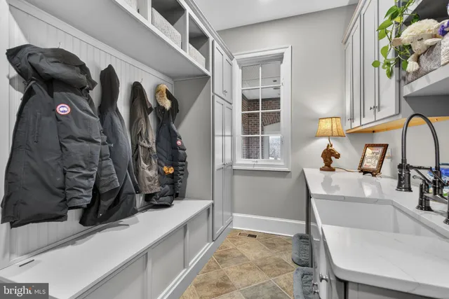 $3,395,000 | 21051 St Louis Road, Middleburg, VA 20117