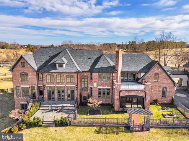 $3,395,000 | 21051 St Louis Road, Middleburg, VA 20117