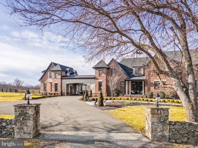 $3,395,000 | 21051 St Louis Road, Middleburg, VA 20117