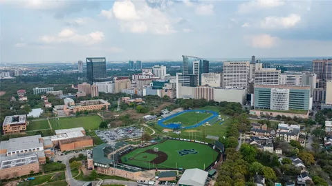 a view of a city
