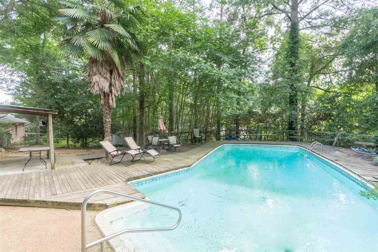201 Bay Road Brandon, MS 39047 - Photo 23 of 23 Another view of the pool and deck