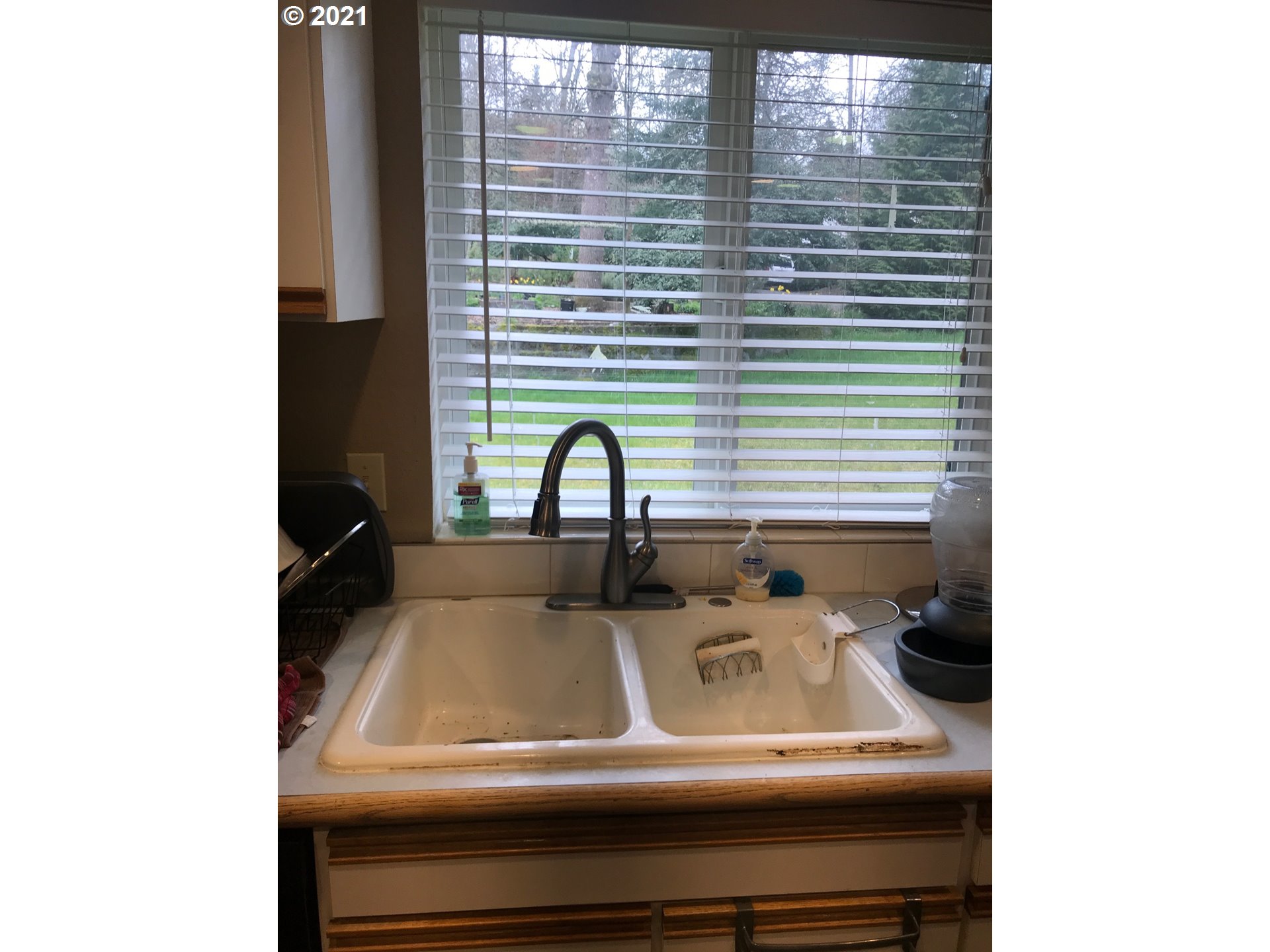 3128 Southwest Huber Street Portland, OR 97219 - Photo 11 of 22 Gallery Image 11