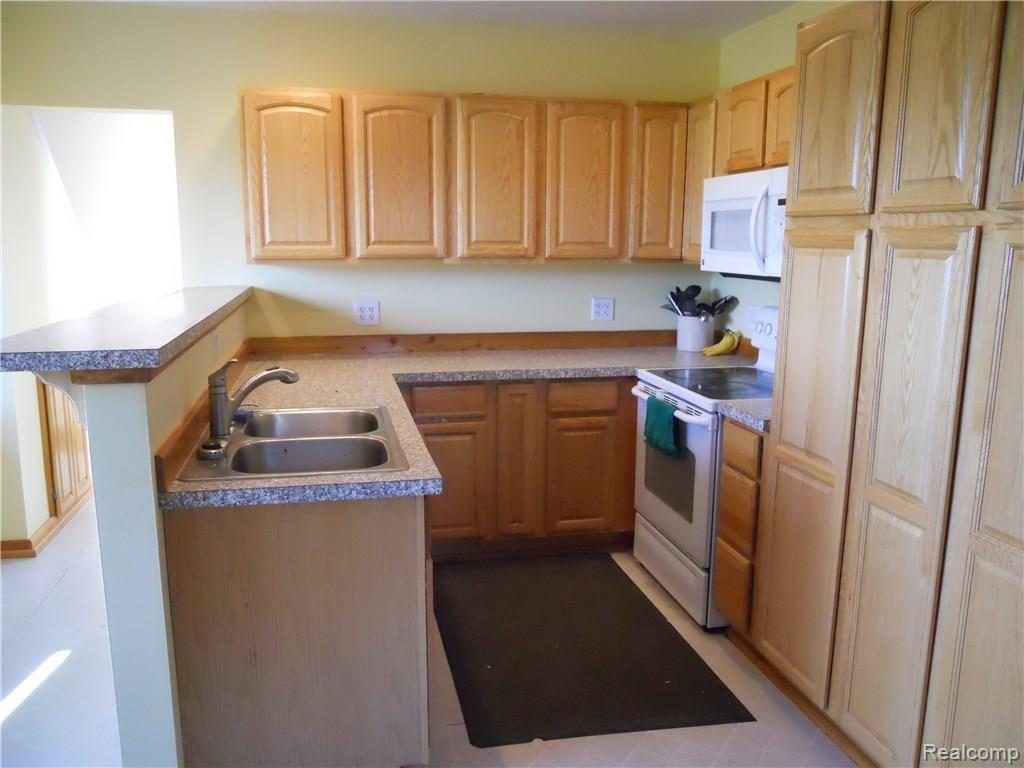 1087 West Murphy Lake Road Fostoria, MI 48435 - Photo 15 of 26 DSCN1071.JPG