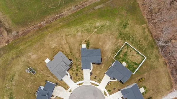 $339,900 | 801 Lagonda Trail, Fort Wayne, IN 46818