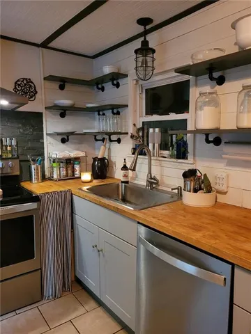 $195,000 | 14815 East Mayes Road, Independence, MO 64050