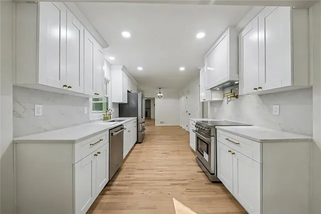 $659,900 | 3755 Prestwick Drive, Tucker, GA 30084