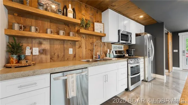 $4,050,000 | 451 Wedge Wood Drive, Camdenton, MO 65020