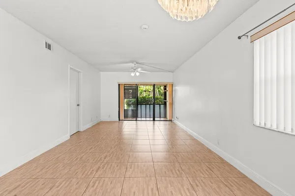 $215,000 | 5975 Forest Hill Boulevard, Unit 106, West Palm Beach, FL 33415
