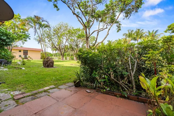 $215,000 | 5975 Forest Hill Boulevard, Unit 106, West Palm Beach, FL 33415