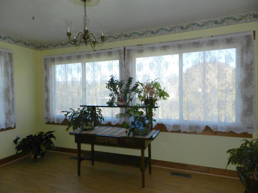 539 Gala Loop Road Eagle Rock, VA 24085 - Photo 11 of 31 Sunroom