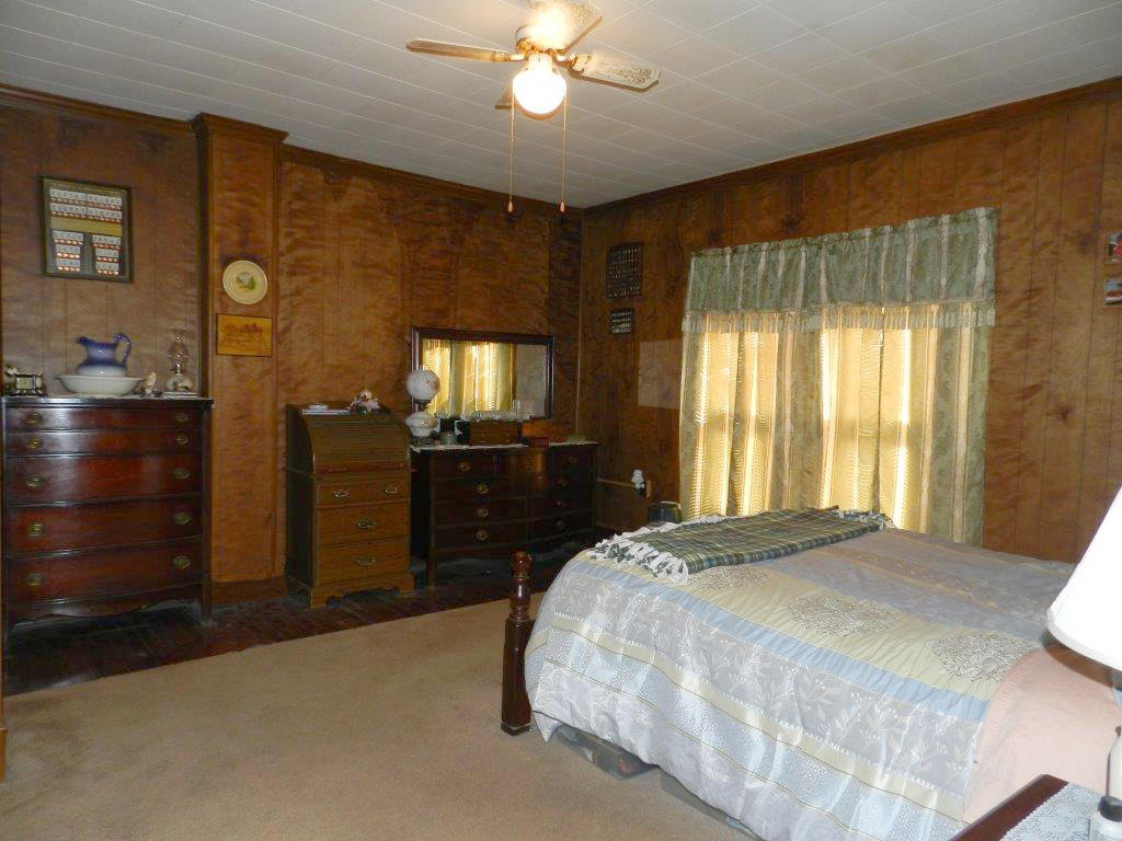 539 Gala Loop Road Eagle Rock, VA 24085 - Photo 14 of 31 Huge Bedroom