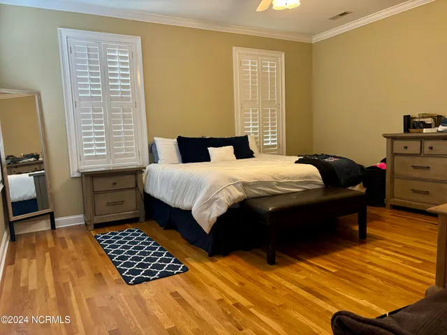 $2,795 | 211 Silver Sloop Way, Carolina Beach, NC 28428