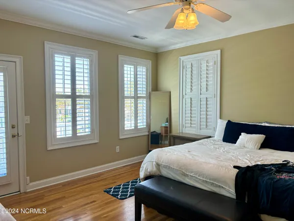 $2,795 | 211 Silver Sloop Way, Carolina Beach, NC 28428