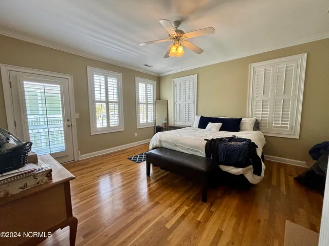 $2,795 | 211 Silver Sloop Way, Carolina Beach, NC 28428