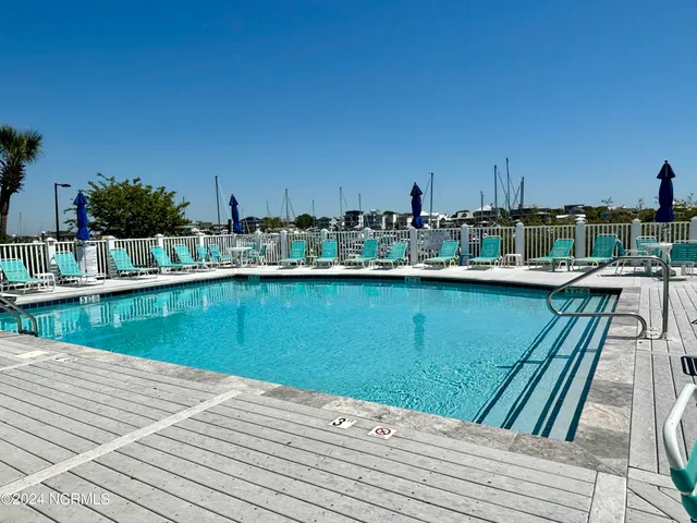 $2,795 | 211 Silver Sloop Way, Carolina Beach, NC 28428