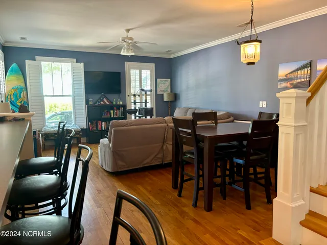 $2,795 | 211 Silver Sloop Way, Carolina Beach, NC 28428