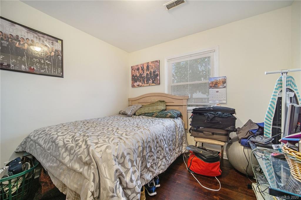 907 Log Cabin Road Charlotte, NC 28213 - Photo 21 of 30 Gallery Image 21