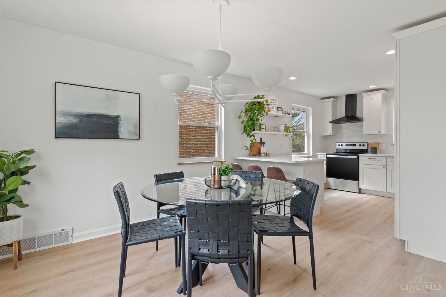 6229 Robison Road Cincinnati, OH 45213 - Photo 11 of 35 Gallery Image 11
